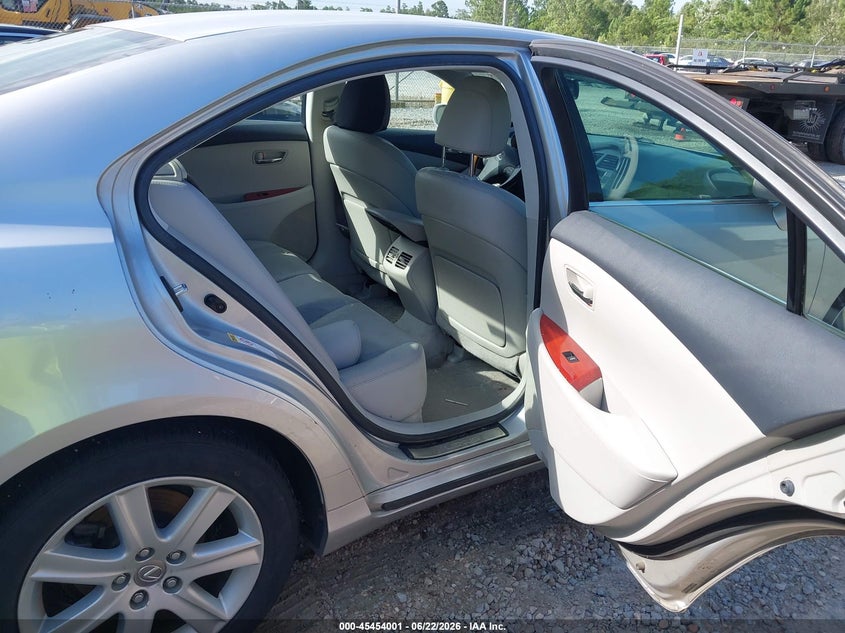 2009 Lexus Es 350 VIN JTHBJ46G192280769 IAAI salvage auction — WATER/FLOOD, Salvage (Mississippi), sold $750 on 2026-07-31 (photo 8)