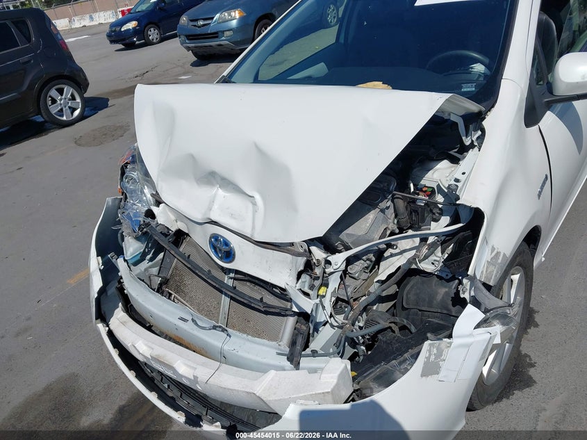 2012 Toyota Prius c VIN JTDKDTB32C1007665 IAAI salvage auction — NORMAL WEAR, Salvage (California), sold $1,525 on 2026-07-06 (photo 6)