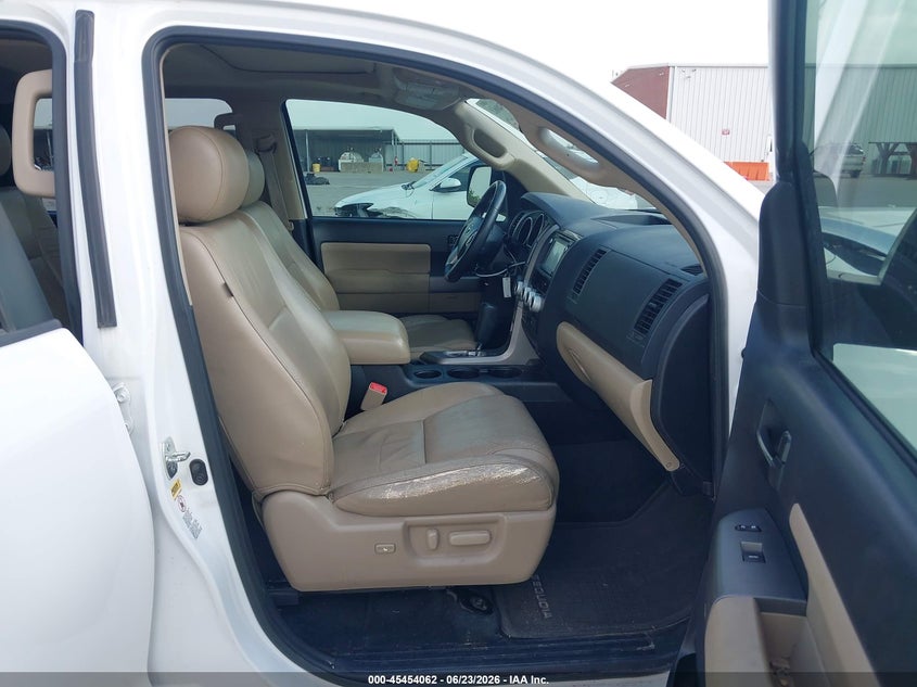 2016 Toyota Sequoia VIN 5TDZY5G1XGS061097 IAAI salvage auction — FRONT END, Salvage Title, sold $3,750 on 2026-07-24 (photo 5)