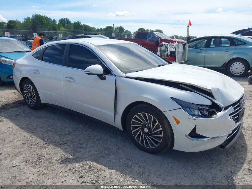 2021 Hyundai Sonata VIN KMHL34JJ7MA035987 IAAI salvage auction — FRONT END, Mv-907A (New York), sold $4,000 on 2026-07-25 (photo 1)