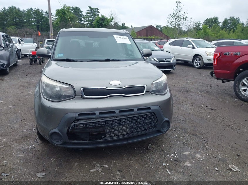 2014 Kia Soul VIN KNDJN2A28E7016513 IAAI salvage auction — NORMAL WEAR, Clear (Massachusetts), sold $750 on 2026-07-24 (photo 6)