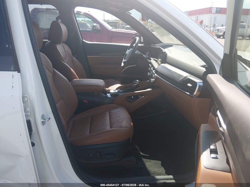 2025 Kia Telluride VIN 5XYP5DGC4SG691120 IAAI salvage auction — SIDE, Salvage (Arkansas), sold $22,300 on 2026-08-01 (photo 5)
