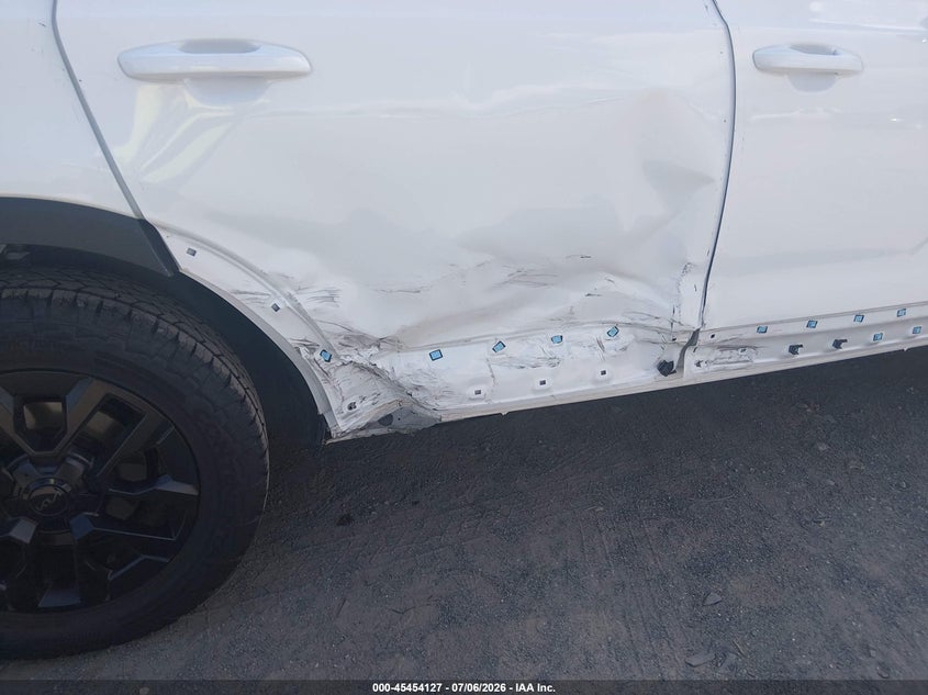 2025 Kia Telluride VIN 5XYP5DGC4SG691120 IAAI salvage auction — SIDE, Salvage (Arkansas), sold $22,300 on 2026-08-01 (photo 6)