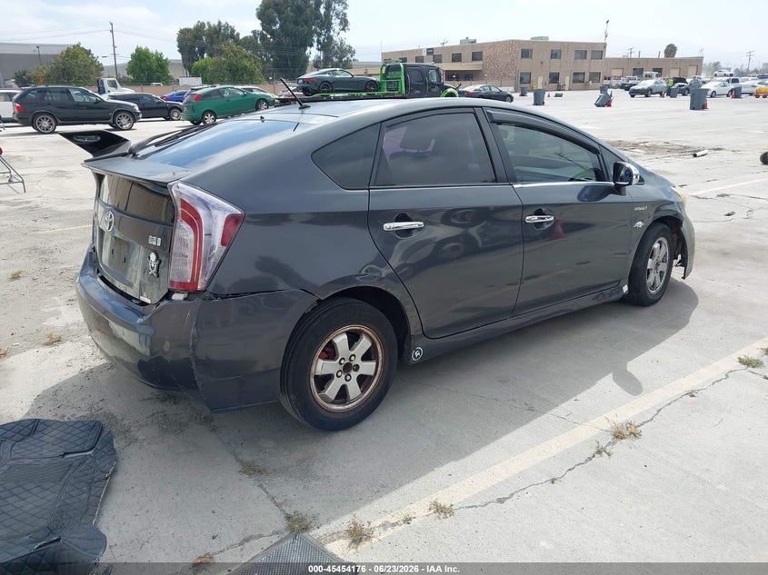 2013 Toyota Prius VIN JTDKN3DU9D1673331 IAAI salvage auction — SIDE, Salvage (California), sold $1,400 on 2026-07-13 (photo 4)