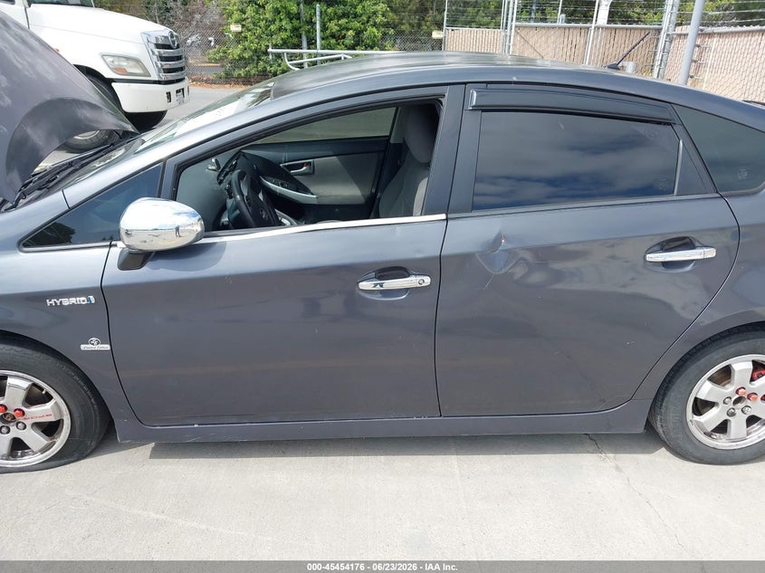 2013 Toyota Prius VIN JTDKN3DU9D1673331 IAAI salvage auction — SIDE, Salvage (California), sold $1,400 on 2026-07-13 (photo 6)