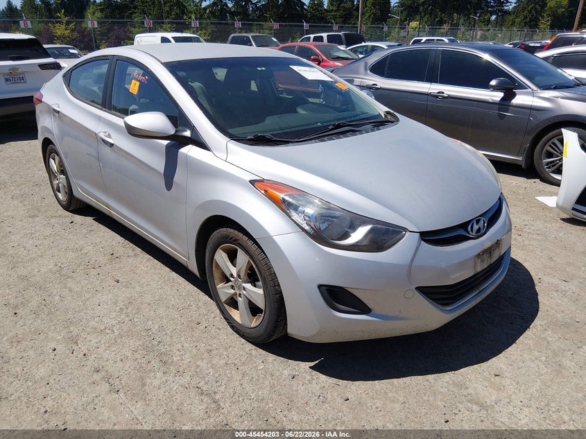 2013 Hyundai Elantra VIN KMHDH4AE5DU816840 IAAI salvage auction — NORMAL WEAR, Clear (Washington), sold $375 on 2026-07-29 (photo 1)
