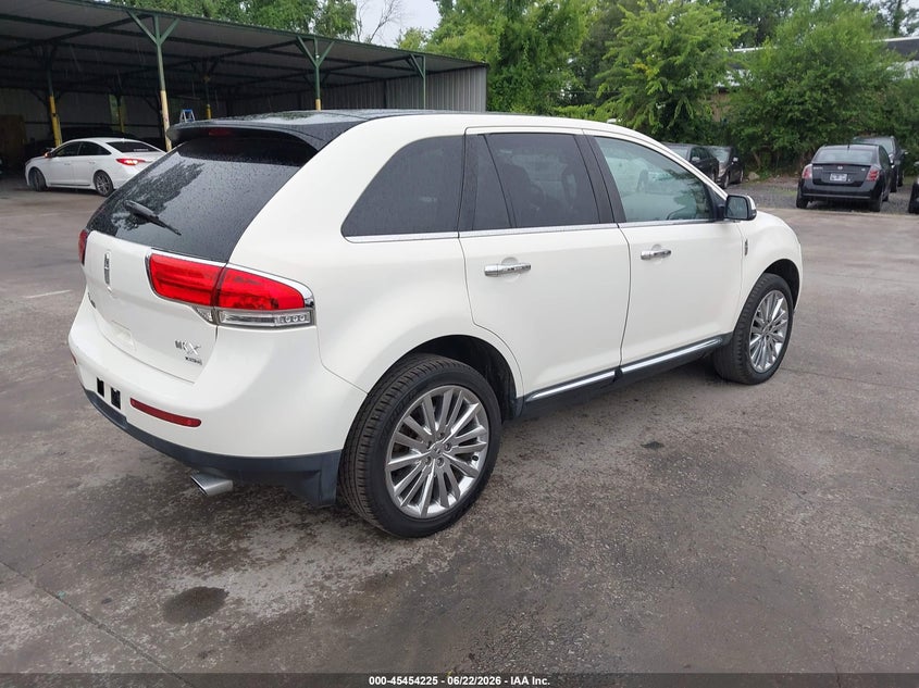 2013 Lincoln Mkx VIN 2LMDJ8JKXDBL27510 IAAI salvage auction — NORMAL WEAR, Original (Kentucky), sold $275 on 2026-07-09 (photo 4)