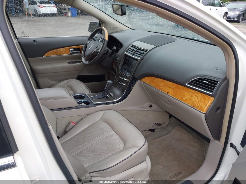 2013 Lincoln Mkx VIN 2LMDJ8JKXDBL27510 IAAI salvage auction — NORMAL WEAR, Original (Kentucky), sold $275 on 2026-07-09 (photo 5)