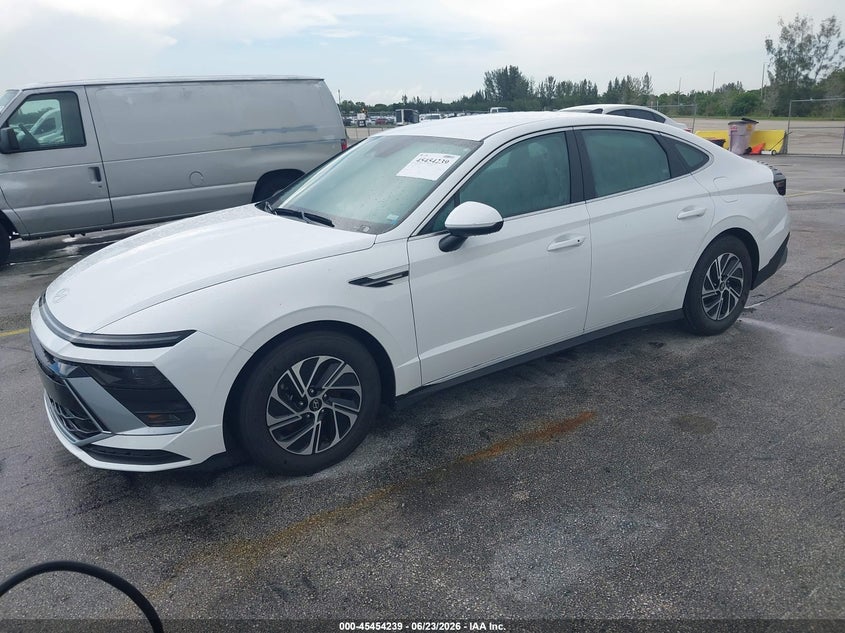 2026 Hyundai Sonata VIN KMHL24JJ3TA154587 IAAI salvage auction — WATER/FLOOD, Salvage Title, sold $6,800 on 2026-07-09 (photo 2)