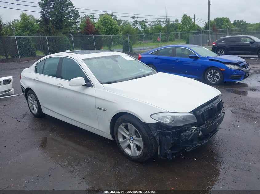 2013 BMW 5er VIN WBAXH5C52DD113973 IAAI salvage auction — FRONT END, Salvage (Virginia), sold $1,350 on 2026-07-20 (photo 1)