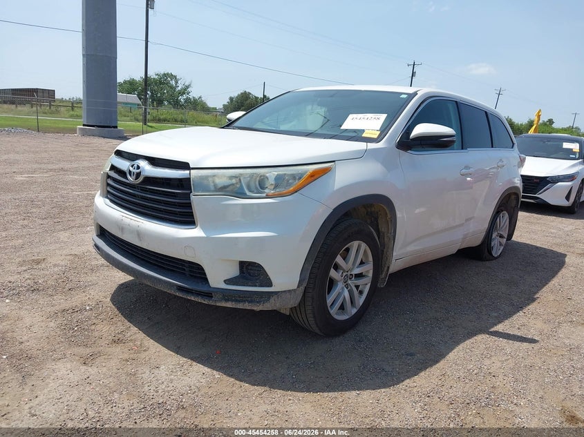 2016 Toyota Highlander VIN 5TDBKRFH9GS256486 IAAI salvage auction — RIGHT SIDE, Salvage (Texas), sold $2,350 on 2026-07-28 (photo 2)