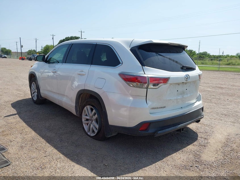 2016 Toyota Highlander VIN 5TDBKRFH9GS256486 IAAI salvage auction — RIGHT SIDE, Salvage (Texas), sold $2,350 on 2026-07-28 (photo 3)