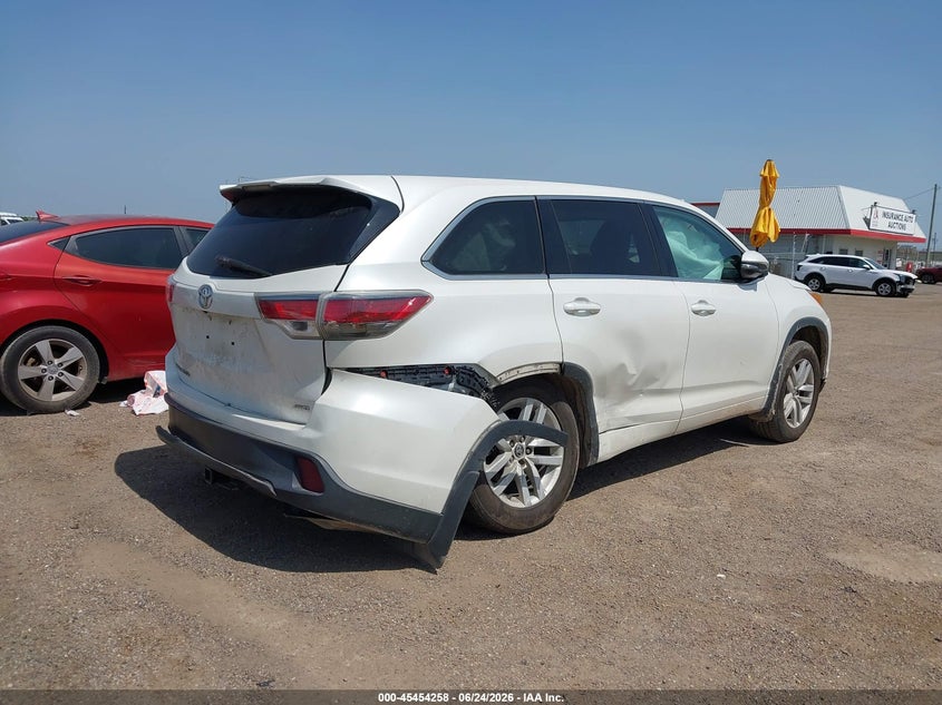 2016 Toyota Highlander VIN 5TDBKRFH9GS256486 IAAI salvage auction — RIGHT SIDE, Salvage (Texas), sold $2,350 on 2026-07-28 (photo 4)