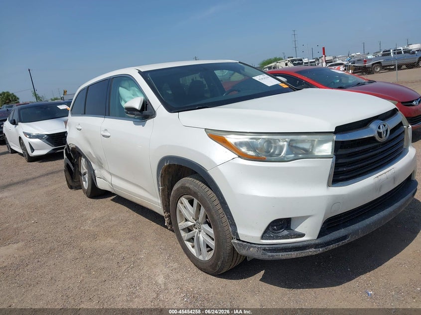 2016 Toyota Highlander VIN 5TDBKRFH9GS256486 IAAI salvage auction — RIGHT SIDE, Salvage (Texas), sold $2,350 on 2026-07-28 (photo 6)