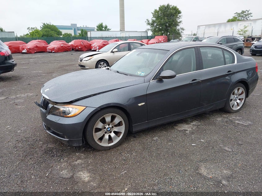 2006 BMW 3er VIN WBAVD33556KV64286 IAAI salvage auction — NORMAL WEAR, Clear (Pennsylvania), sold $550 on 2026-07-31 (photo 2)