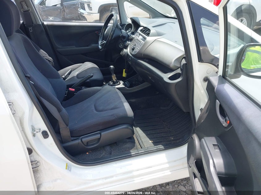 2010 Honda Fit VIN JHMGE8G45AS011944 IAAI salvage auction — REAR END, Salvage (Tennessee), sold $700 on 2026-07-23 (photo 5)