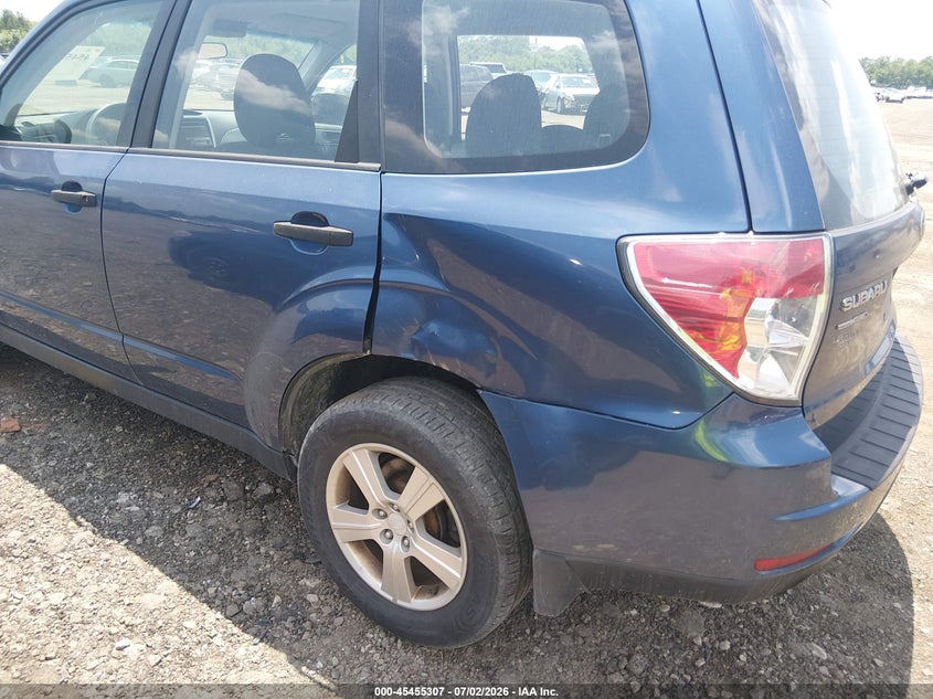 2011 Subaru Forester VIN JF2SHABC5BH762728 IAAI salvage auction — NORMAL WEAR, Original (Ohio), sold $350 on 2026-07-29 (photo 6)