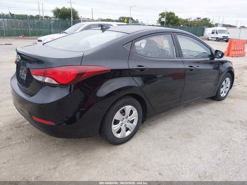 2016 Hyundai Elantra VIN KMHDH4AE2GU607463 IAAI salvage auction — NORMAL WEAR, Salvage Title, sold $975 on 2026-07-20 (photo 4)
