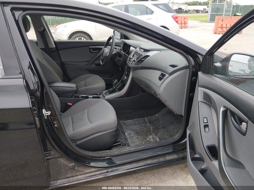 2016 Hyundai Elantra VIN KMHDH4AE2GU607463 IAAI salvage auction — NORMAL WEAR, Salvage Title, sold $975 on 2026-07-20 (photo 5)