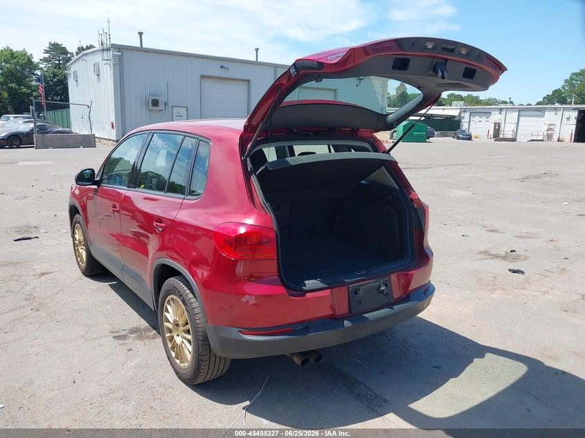 2012 Volkswagen Tiguan VIN WVGBV7AX1CW001380 IAAI salvage auction — FRONT END, Mv-907A (New York), sold $425 on 2026-08-04 (photo 3)