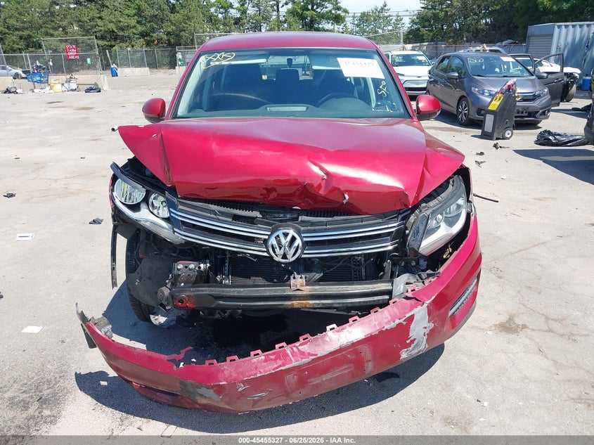 2012 Volkswagen Tiguan VIN WVGBV7AX1CW001380 IAAI salvage auction — FRONT END, Mv-907A (New York), sold $425 on 2026-08-04 (photo 6)
