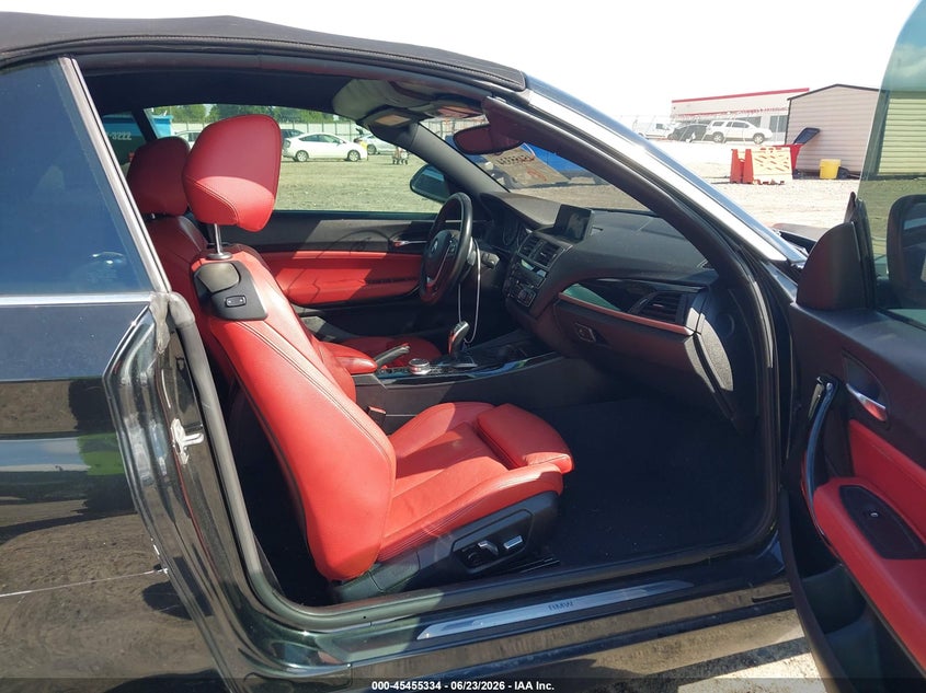 2017 BMW 2er VIN WBA2K9C35HV647650 IAAI salvage auction — LEFT & RIGHT, Salvage Title, sold $2,200 on 2026-08-13 (photo 5)