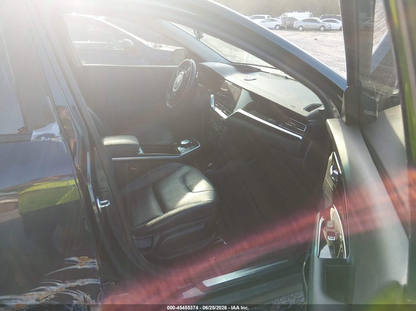 2021 Kia Niro VIN KNDCE3LG2M5098952 IAAI salvage auction — LEFT SIDE, Salvage (South Carolina), sold $8,700 on 2026-08-20 (photo 5)