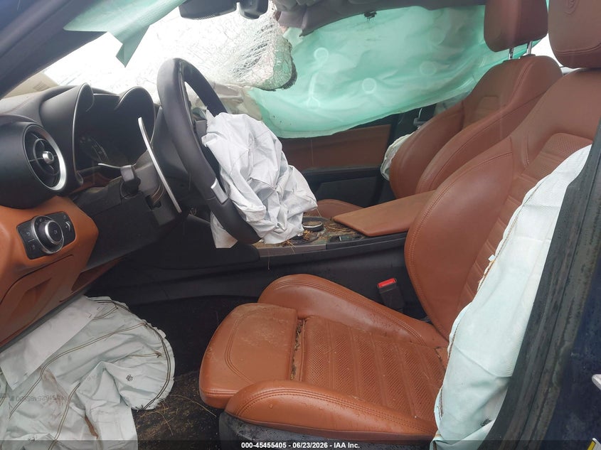 2018 Alfa romeo Giulia VIN ZARFAEEN0J7590384 IAAI salvage auction — FRONT END, Wait Title, sold $975 on 2026-09-05 (photo 5)