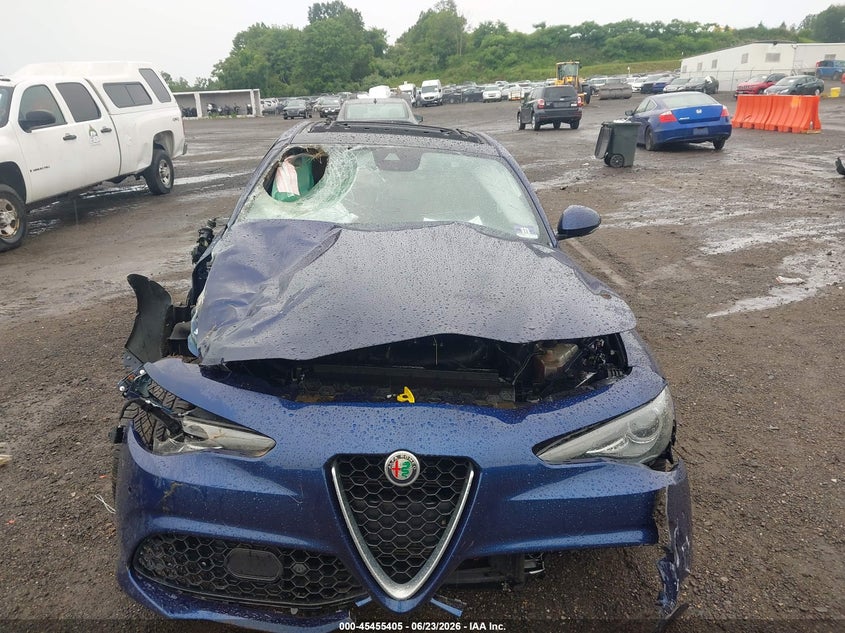 2018 Alfa romeo Giulia VIN ZARFAEEN0J7590384 IAAI salvage auction — FRONT END, Wait Title, sold $975 on 2026-09-05 (photo 6)