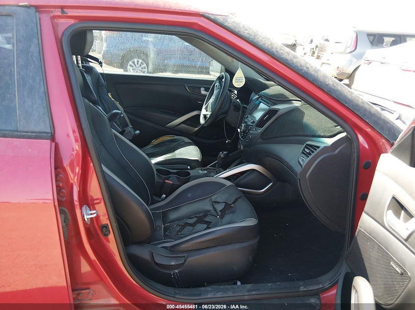 2014 Hyundai Veloster VIN KMHTC6AE1EU208028 IAAI salvage auction — REAR END, Salvage (Arizona), sold $1,050 on 2026-07-07 (photo 5)
