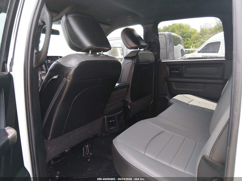 2023 Ram 3500 VIN 3C63RRGL0PG652007 IAAI salvage auction — REAR END, Salvage Title, sold $21,350 on 2026-08-17 (photo 7)
