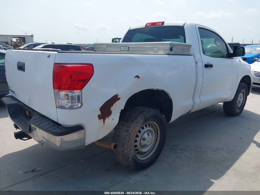 2010 Toyota Tundra VIN 5TFJU5F11AX004525 IAAI salvage auction — NORMAL WEAR, Original (Texas), sold $2,550 on 2026-07-21 (photo 4)