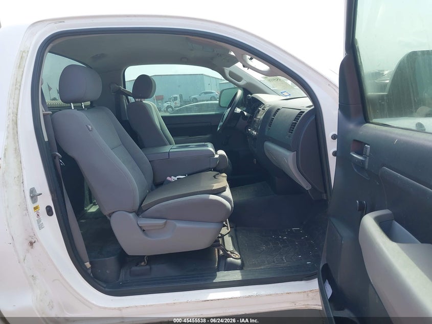 2010 Toyota Tundra VIN 5TFJU5F11AX004525 IAAI salvage auction — NORMAL WEAR, Original (Texas), sold $2,550 on 2026-07-21 (photo 5)