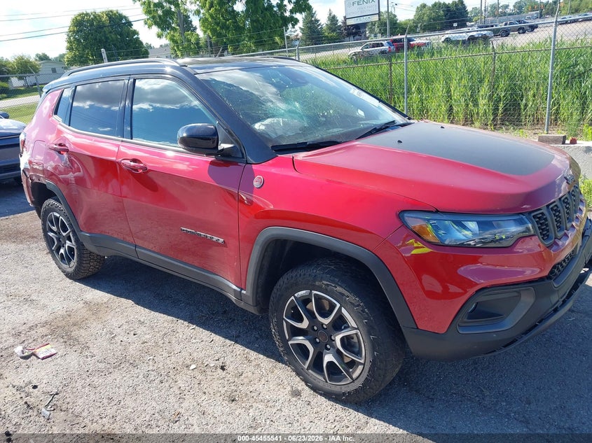 2025 Jeep Compass VIN 3C4NJDDN3ST532946 IAAI salvage auction — FRONT & REAR, Clear (Michigan), sold $5,975 on 2026-09-07 (photo 1)