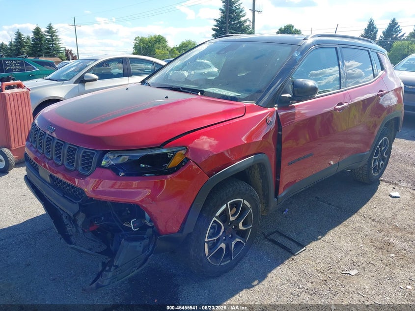 2025 Jeep Compass VIN 3C4NJDDN3ST532946 IAAI salvage auction — FRONT & REAR, Clear (Michigan), sold $5,975 on 2026-09-07 (photo 2)
