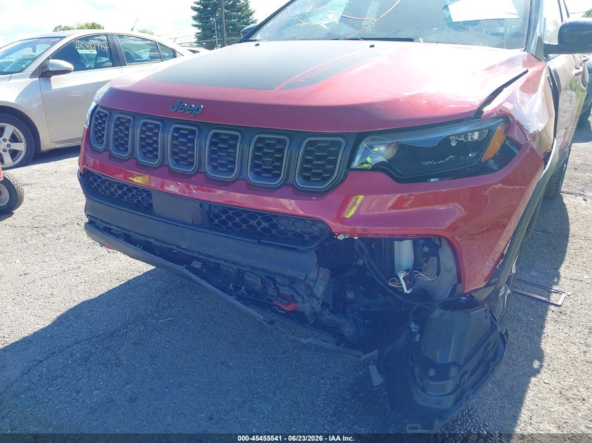 2025 Jeep Compass VIN 3C4NJDDN3ST532946 IAAI salvage auction — FRONT & REAR, Clear (Michigan), sold $5,975 on 2026-09-07 (photo 6)