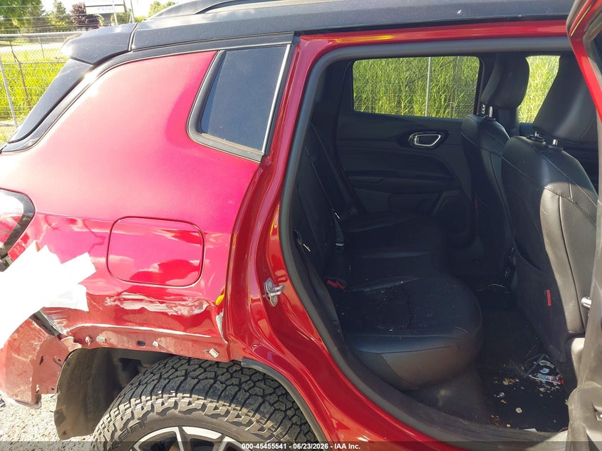 2025 Jeep Compass VIN 3C4NJDDN3ST532946 IAAI salvage auction — FRONT & REAR, Clear (Michigan), sold $5,975 on 2026-09-07 (photo 8)