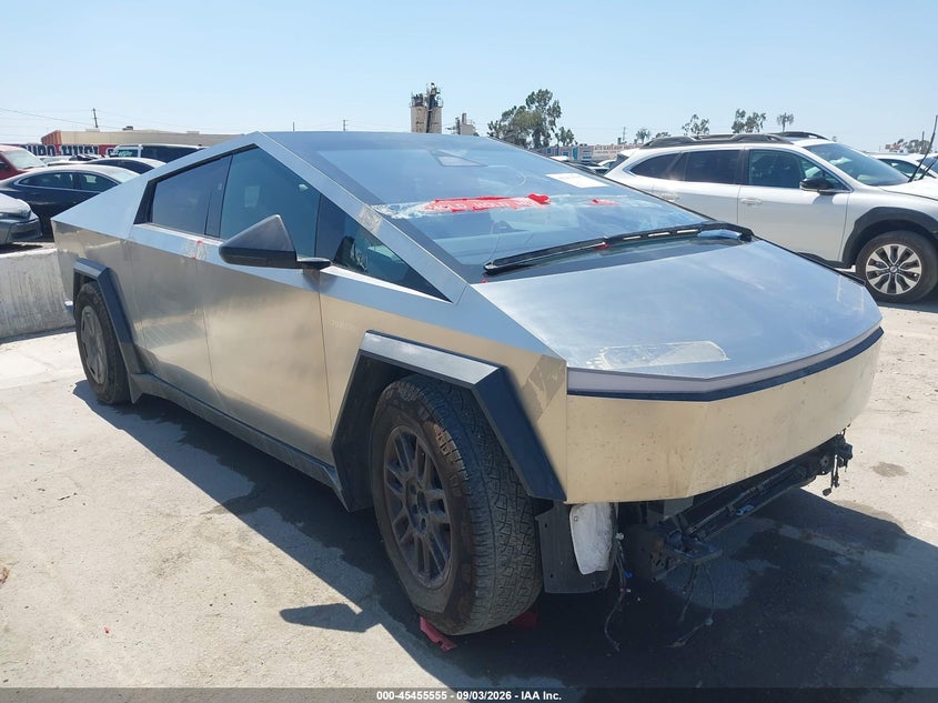 2024 Tesla Cybertruck VIN 7G2CEHED7RA032512 IAAI salvage auction — FRONT END, Salvage (California), sold $20,100 on 2026-09-09 (photo 1)