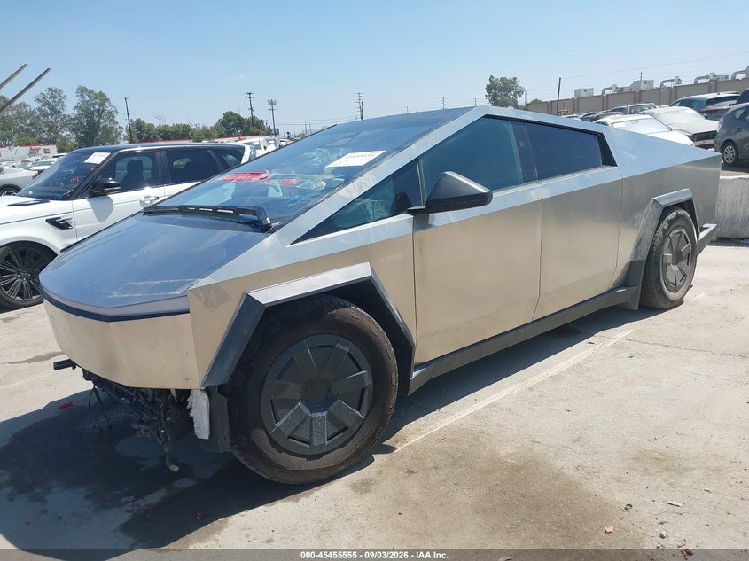 2024 Tesla Cybertruck VIN 7G2CEHED7RA032512 IAAI salvage auction — FRONT END, Salvage (California), sold $20,100 on 2026-09-09 (photo 2)