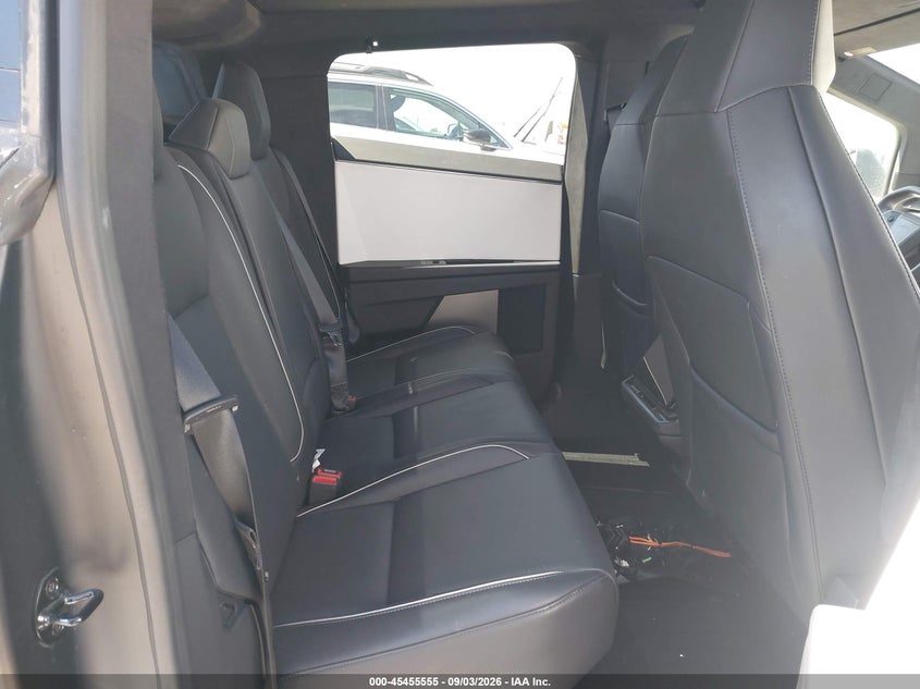 2024 Tesla Cybertruck VIN 7G2CEHED7RA032512 IAAI salvage auction — FRONT END, Salvage (California), sold $20,100 on 2026-09-09 (photo 8)