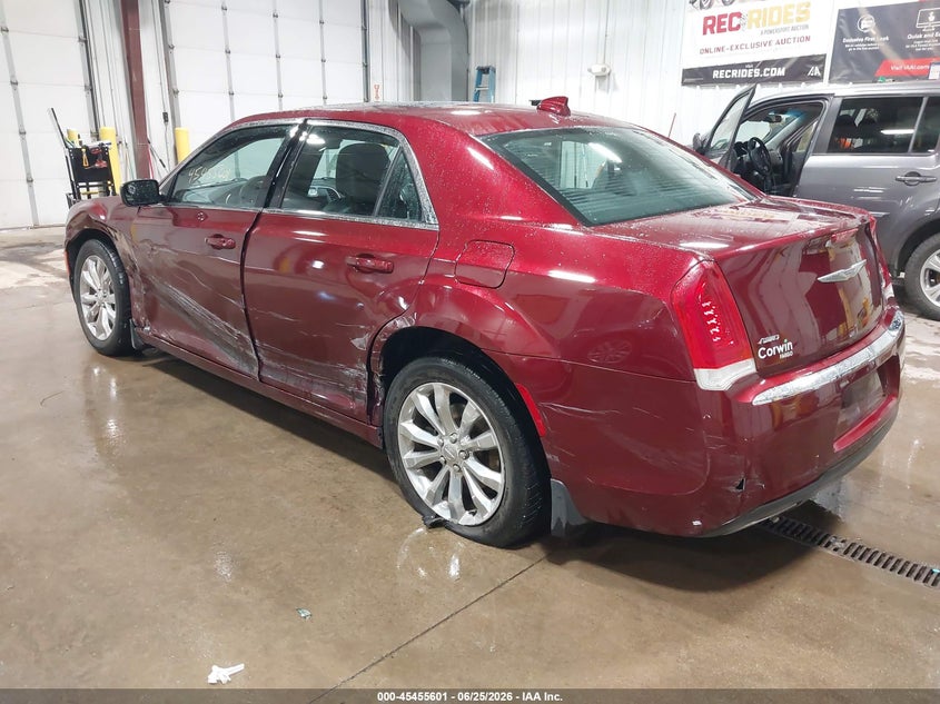 2015 Chrysler 300 VIN 2C3CCARG4FH923424 IAAI salvage auction — SIDE, Salvage (North Dakota), sold $1,450 on 2026-07-22 (photo 3)