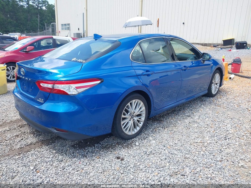 2019 Toyota Camry VIN 4T1B21HK3KU011502 IAAI salvage auction — WATER/FLOOD, Salvage Title, sold $5,600 on 2026-07-31 (photo 4)