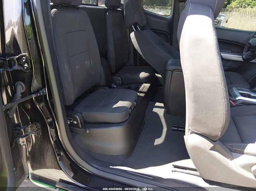 2022 Chevrolet Colorado VIN 1GCHSCEN0N1314381 IAAI salvage auction — FRONT END, Salvage Title, sold $4,250 on 2026-07-22 (photo 8)