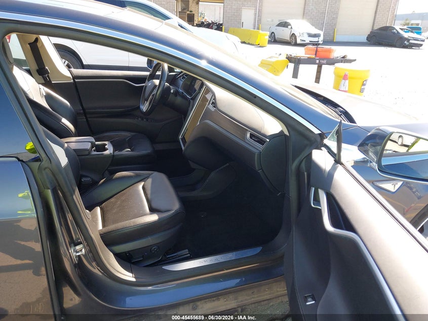 2016 Tesla Model s VIN 5YJSA1E21GF129690 IAAI salvage auction — RIGHT REAR, Salvage (California), sold $6,100 on 2026-07-11 (photo 5)