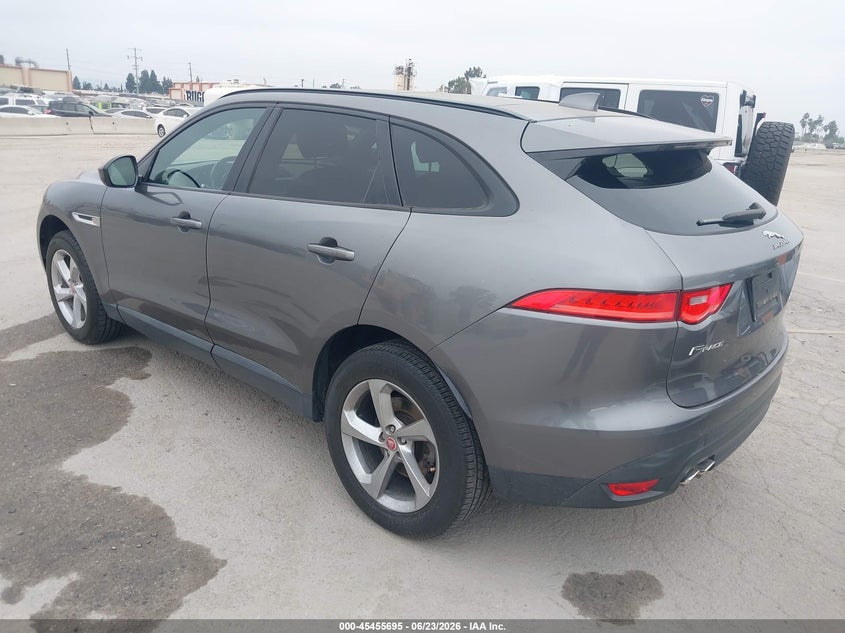 2017 Jaguar F-pace VIN SADCJ2BN2HA095637 IAAI salvage auction — VANDALISM, Salvage (California), sold $3,050 on 2026-07-10 (photo 3)