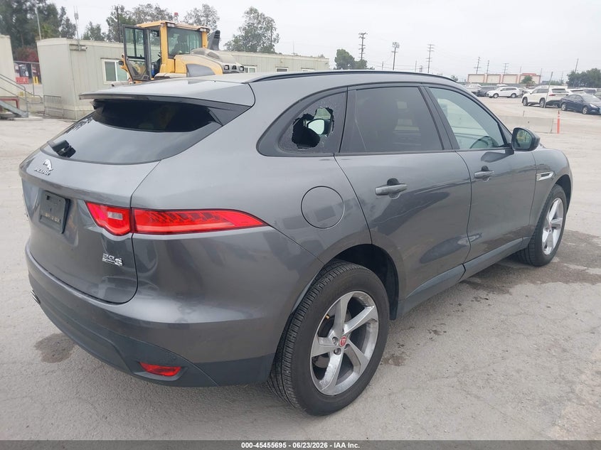 2017 Jaguar F-pace VIN SADCJ2BN2HA095637 IAAI salvage auction — VANDALISM, Salvage (California), sold $3,050 on 2026-07-10 (photo 4)