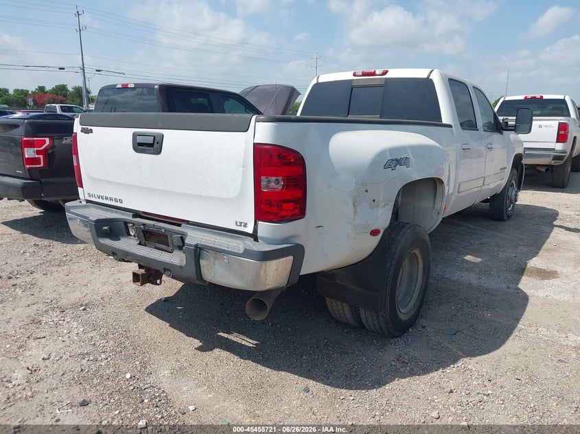 2007 Chevrolet Silverado 3500 VIN 1GCJK33677F547080 IAAI salvage auction — FRONT & REAR, Enterprise Vehicles Clear Only (Texas), sold $1,650 on 2026-07-06 (photo 4)