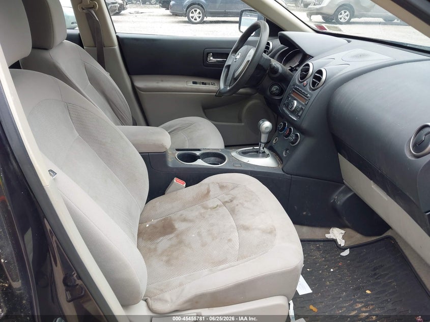2014 Nissan Rogue VIN JN8AS5MV2EW702895 IAAI salvage auction — NORMAL WEAR, Clear (New York), sold $300 on 2026-07-21 (photo 5)