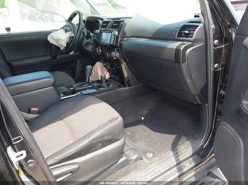 2014 Toyota 4runner VIN JTEBU5JR9E5185114 IAAI salvage auction — FRONT END, Salvage - Greater Than 75% (Maryland), sold $8,275 on 2026-07-31 (photo 5)