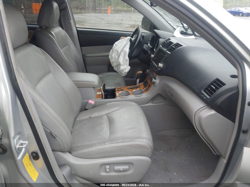 2009 Toyota Highlander hybrid VIN JTEEW44A892035686 IAAI salvage auction — FRONT END, Salvage - Greater Than 75% (Maryland), sold $625 on 2026-07-09 (photo 5)